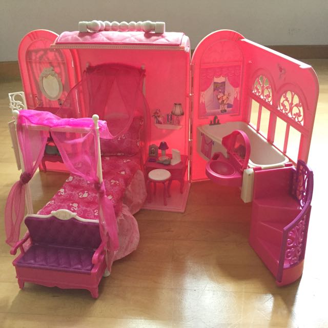 barbie carry case house
