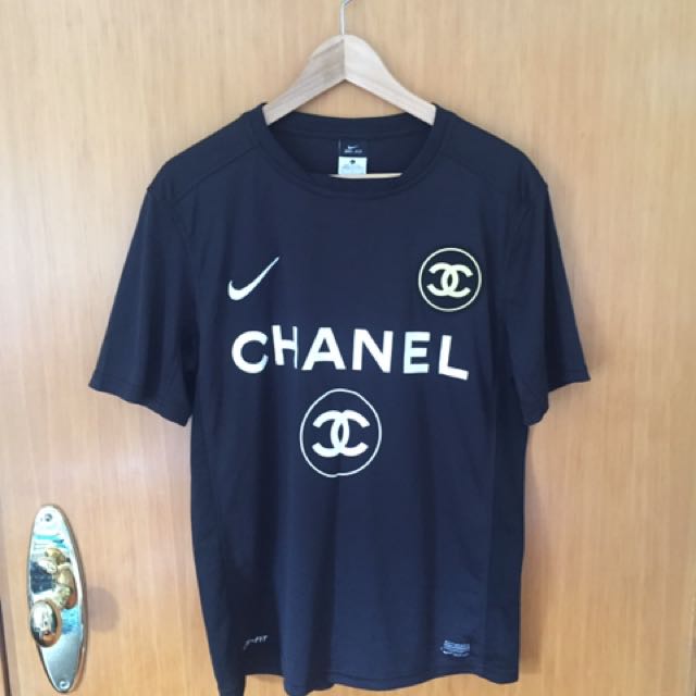 nike t-shirts