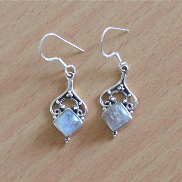 Genuine rainbow moonstone new arrivals
