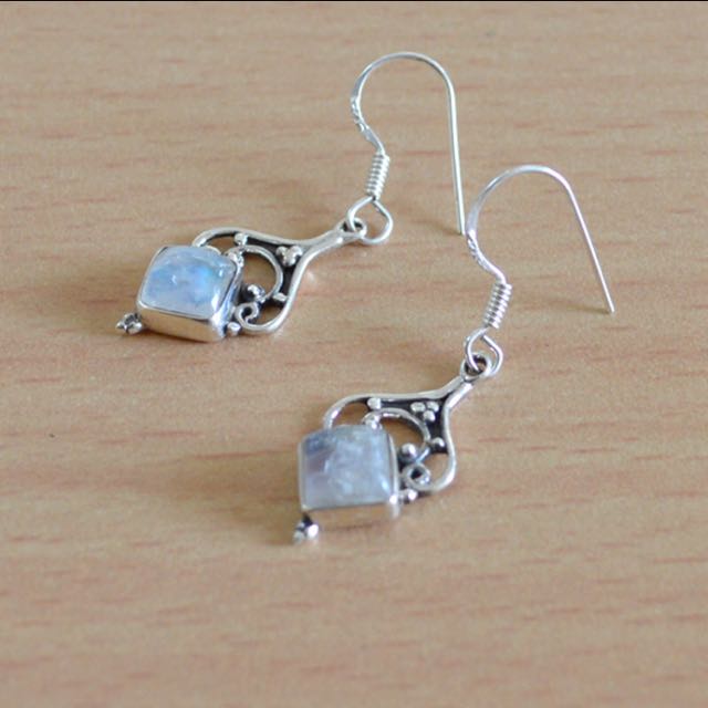 Genuine hot sale rainbow moonstone