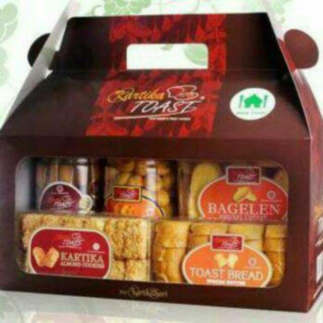 Kue Lebaran Kartika Sari Isi 5 Makanan Minuman Kue Kue Di Carousell