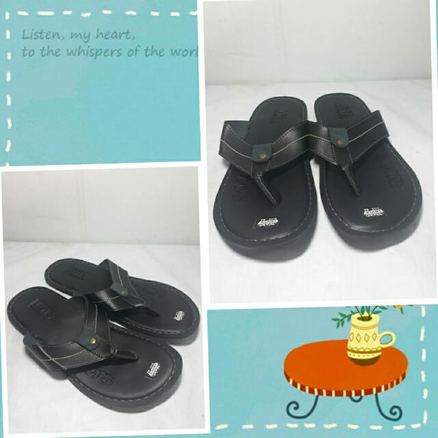 sandal levis