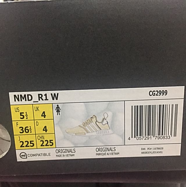 Nmd r1 black white clear discount pink roller knit