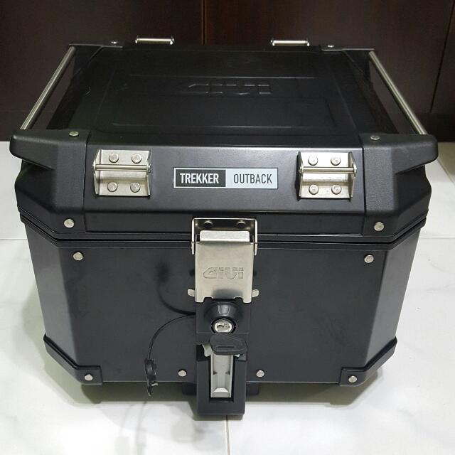 givi box trekker