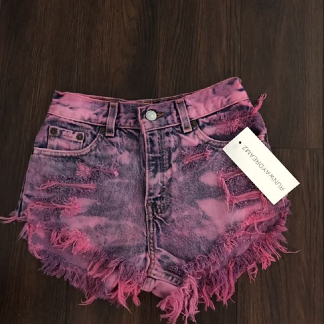 Runwaydreamz Petite Shorts BNWT Women s Fashion Clothes on Carousell