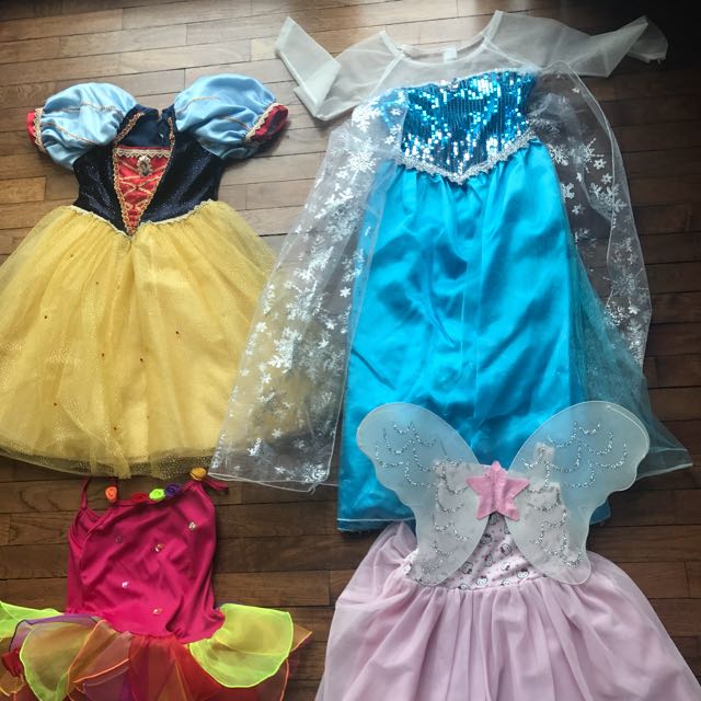 Selling In A Bundle Dress Up Outfits Snow White Frozen Hello