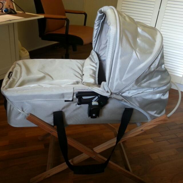 City versa bassinet clearance