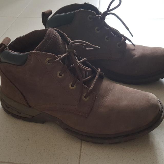 caterpillar shoes size