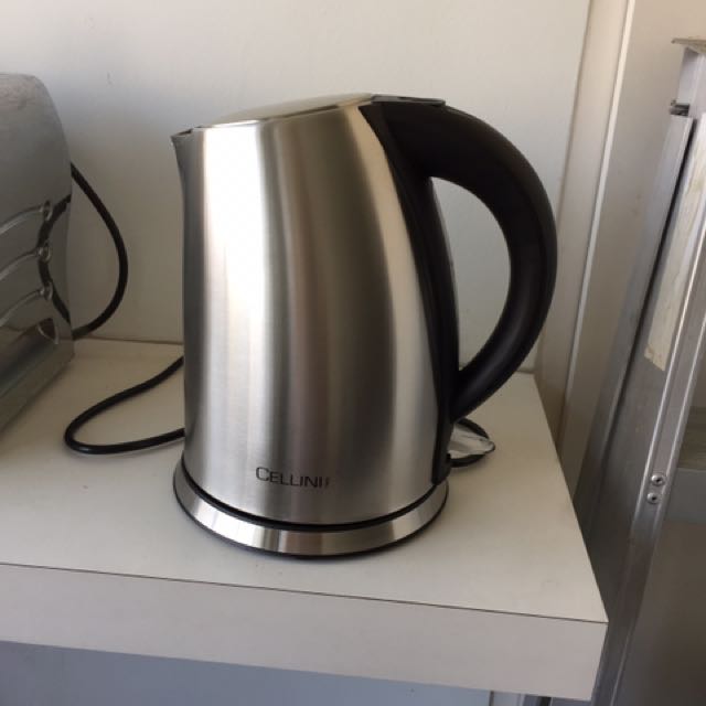 Cellini, Italy 1.7L Electric Kettle, TV & Home Appliances, Kitchen