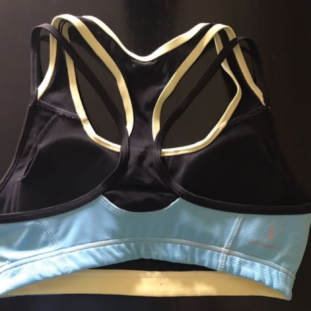 New balance Sports Bra (Category: Activewear) located in San Juan City. Submitted by jkl25 (Listing ID 112215915, Image 2). Description: .