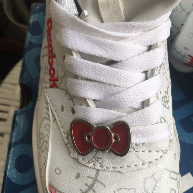 Hello kitty reebok shoes for sale hot sale