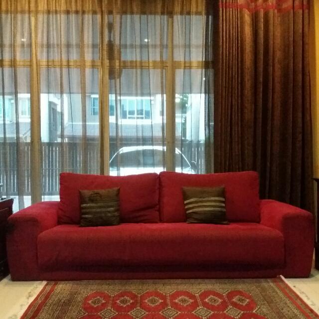 3 Seater Sofa 8kaki Lebih Custom Made Solid Warna Merah