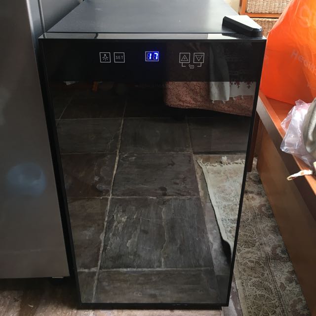 Benchmark Wine Fridge, TV & Home Appliances, Kitchen Appliances, Wine