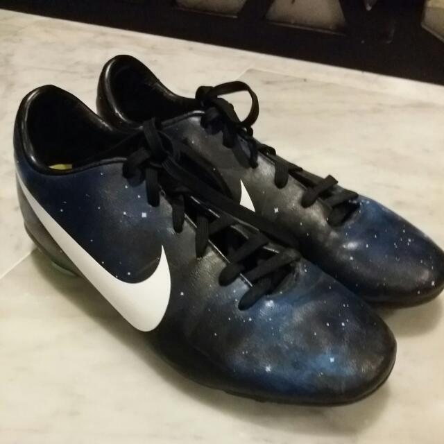 cr7 galaxy boots