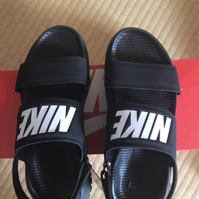 nike tanjun sandals grey