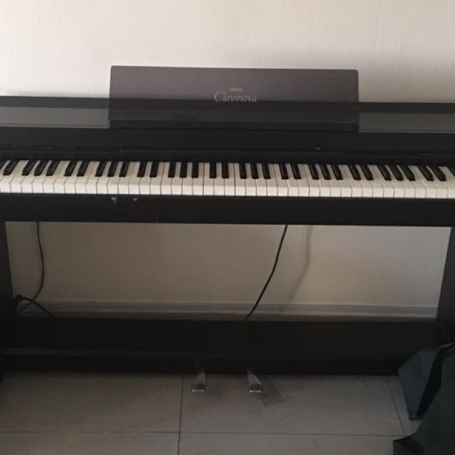 Yamaha Clavinova, Hobbies & Toys, Music & Media, Musical Instruments on ...