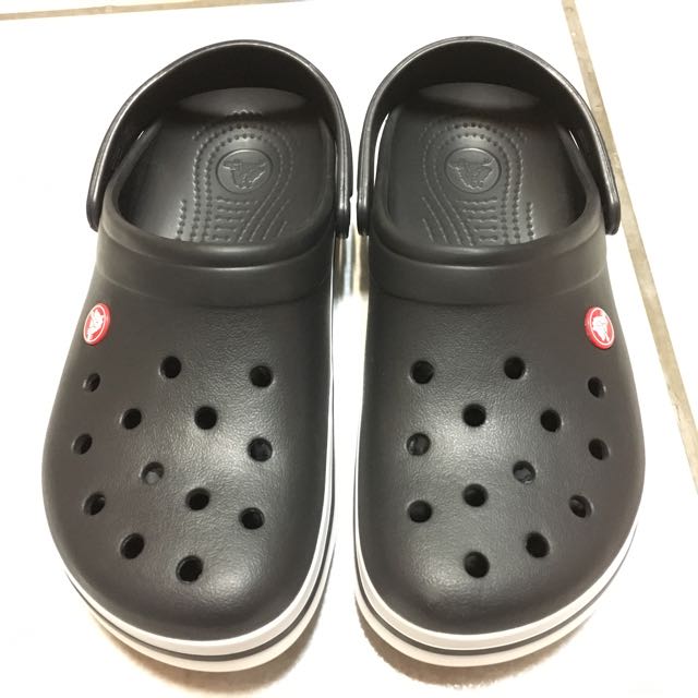 crocs black white