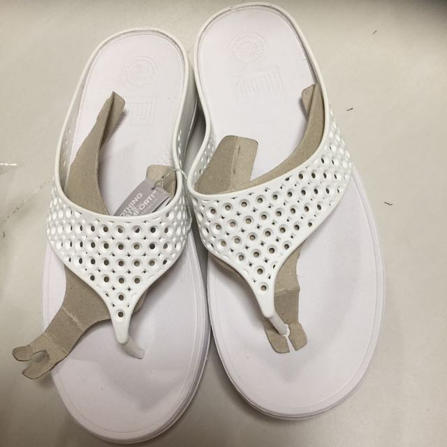 Fit Flop Ringer Well Jelly Flip Flops
