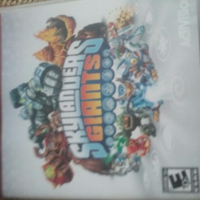 Skylander Bundle (Category: Interactive Toys) located in Singapore. Submitted by shobah76 (Listing ID 112529431, Image 3). Description: .
