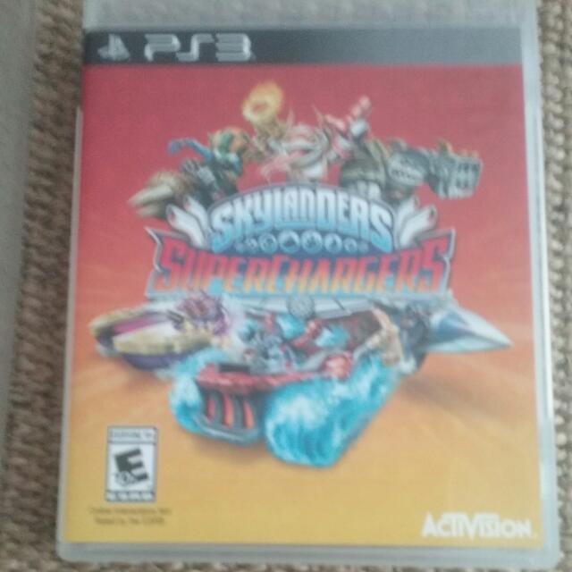Skylander Bundle (Category: Interactive Toys) located in Singapore. Submitted by shobah76 (Listing ID 112529431, Image 2). Description: .