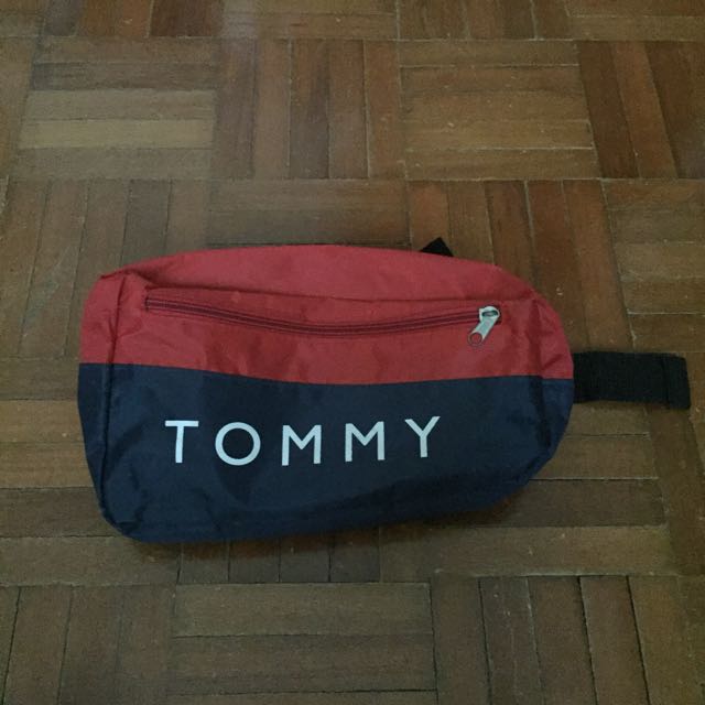 Tommy pouch online