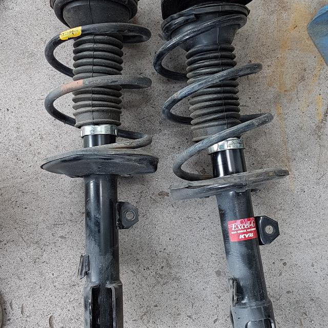 Toyota Wish 2005 2007 Original Spring Absorber Car Accessories On Carousell