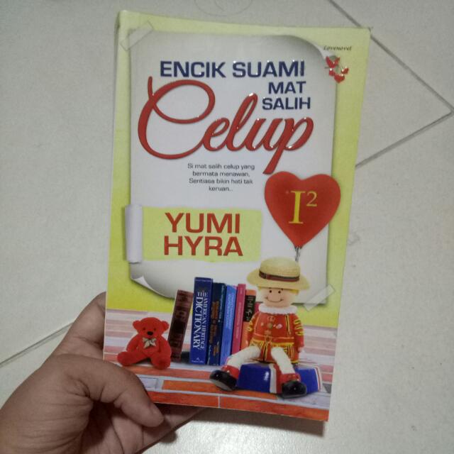 Encik Suami Mat Salih Celup, Books & Stationery, Books on Carousell