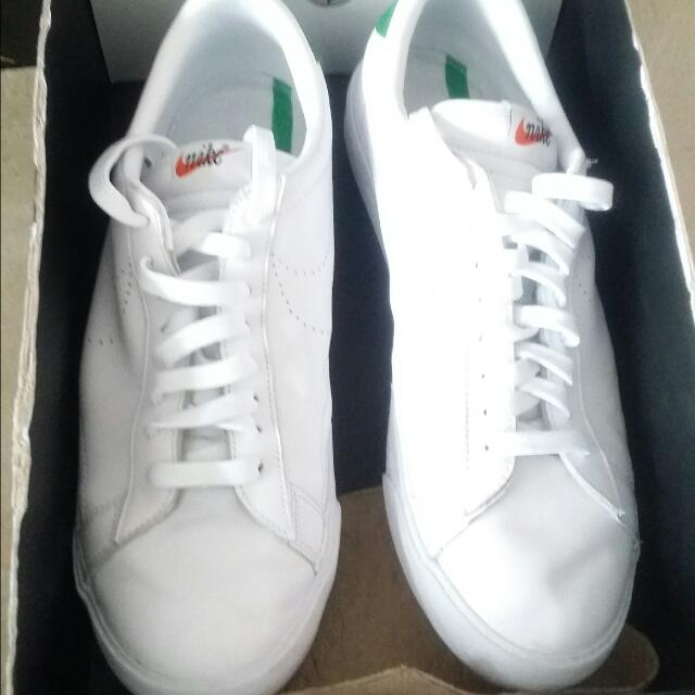 nike air tennis classic