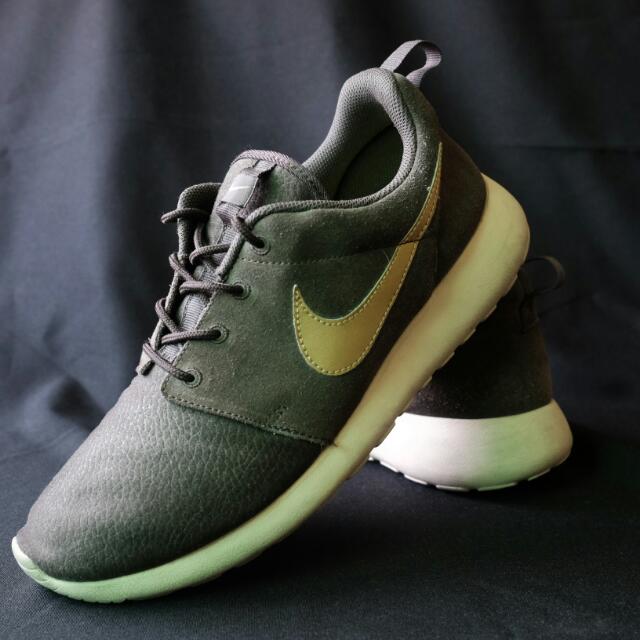 roshe run suede