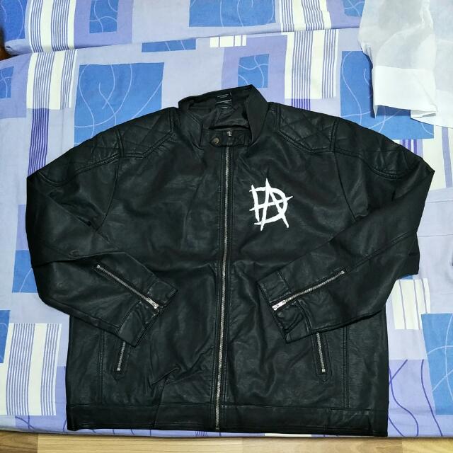 WWE Dean Ambrose Replica Leather Jacket US 3XL Men s Fashion Bottoms Jeans on Carousell
