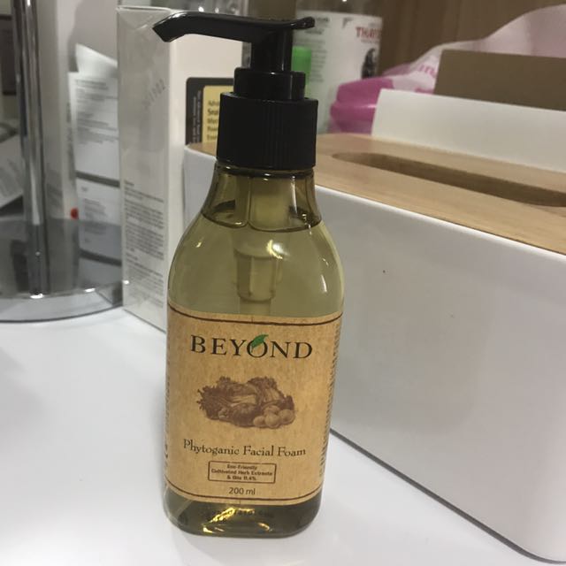 beyond phytoganic facial foam