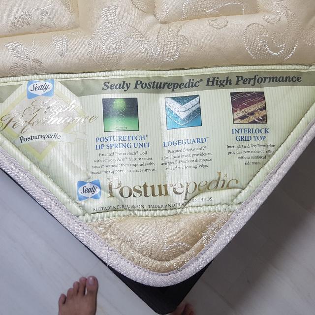 Queen Sealy Posturepedic Knightsbridge Mattress Furniture Home
