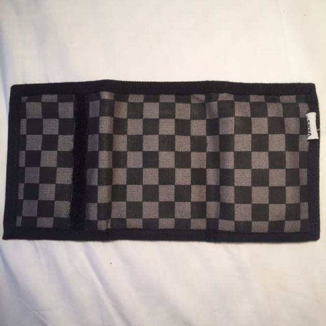 vans off the wall wallet