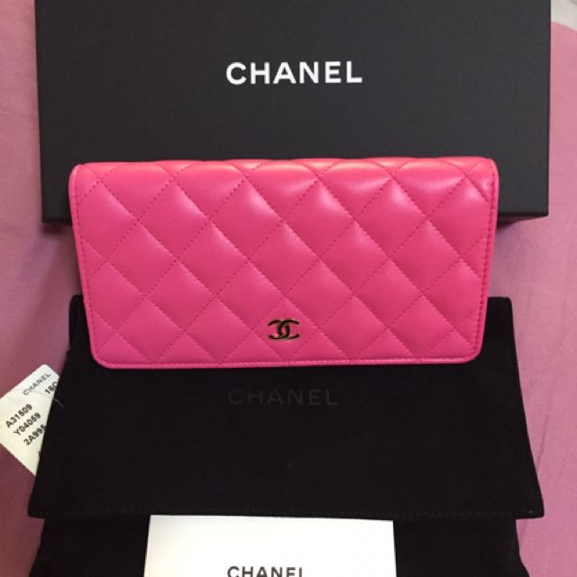 Authentic CHANEL Pink Bifold Long Wallet, Women's Fashion, Bags & Wallets,  Wallets & Card Holders on Carousell