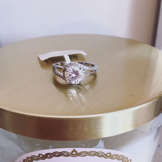 Charmed aroma ring hotsell appraisal