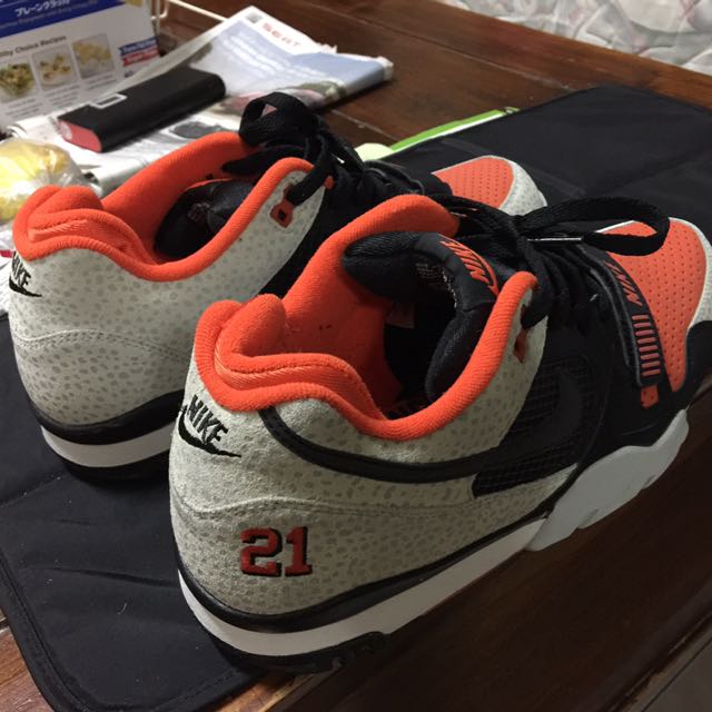 nike air trainer 2 barry sanders