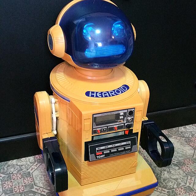 Tomy TTC Hearoid Omnibot Big Robot RARE