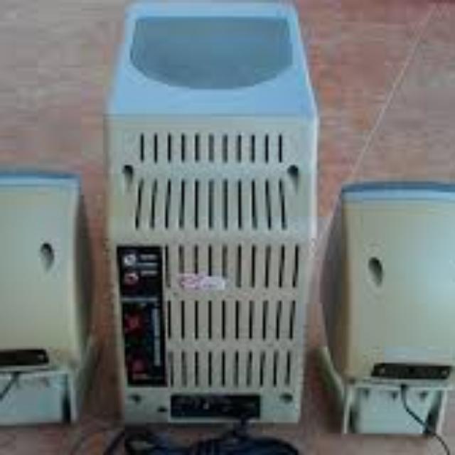 Aiwa shop 2.1 speakers