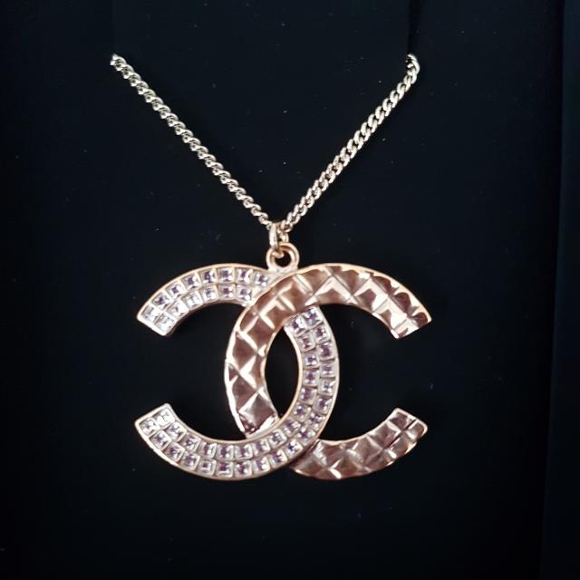 Chanel cc diamond necklace hot sale