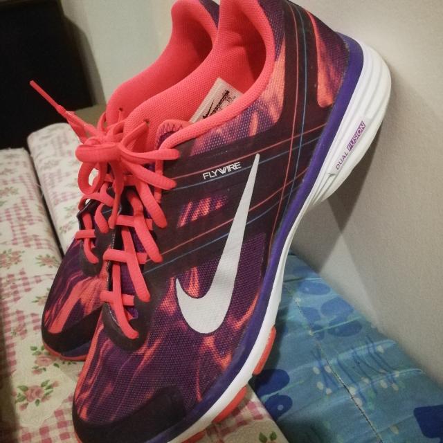 nike flywire dual fusion
