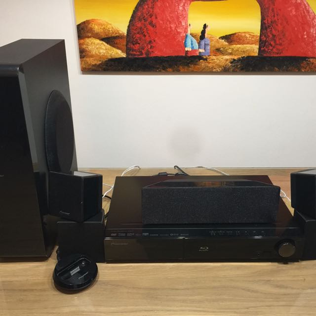Pioneer BluRay Disc Home Theatre Surround System Set, Model HTZ606BD