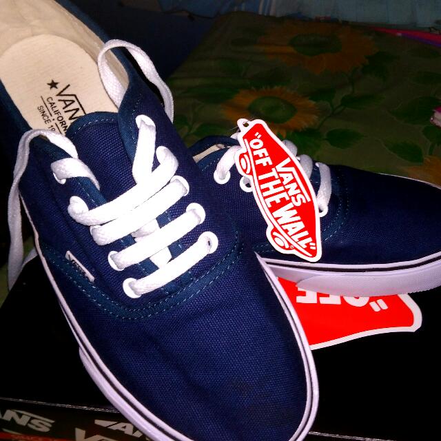 sepatu vans classic
