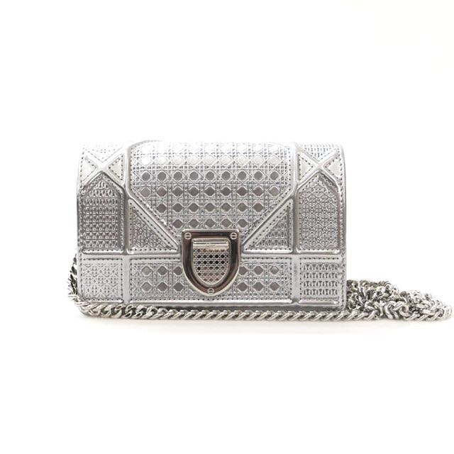 Silver 2025 sling bag