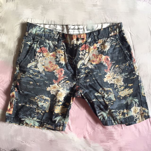 Industrie board shorts store