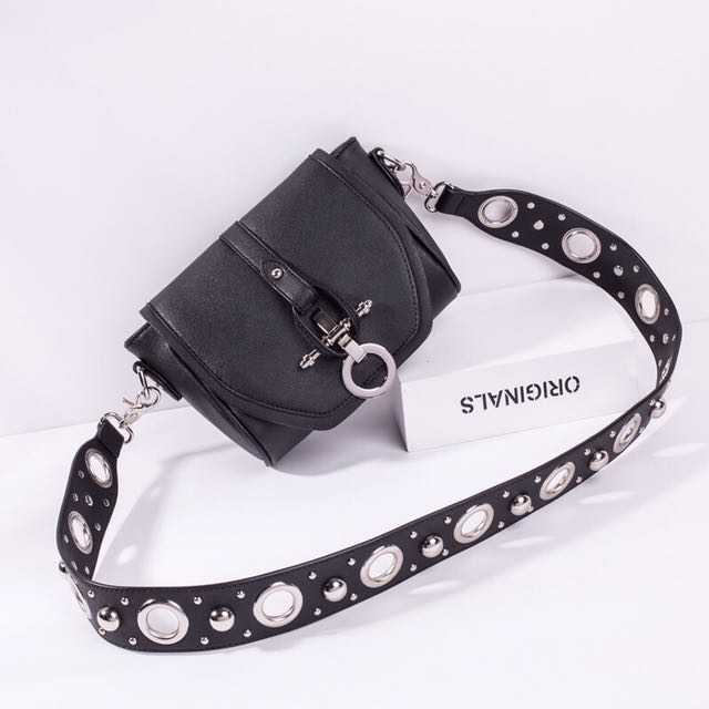 thick strap sling bag