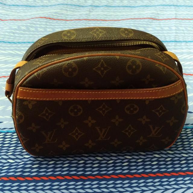 Louis Vuitton_Sling bag, Luxury, Bags & Wallets on Carousell