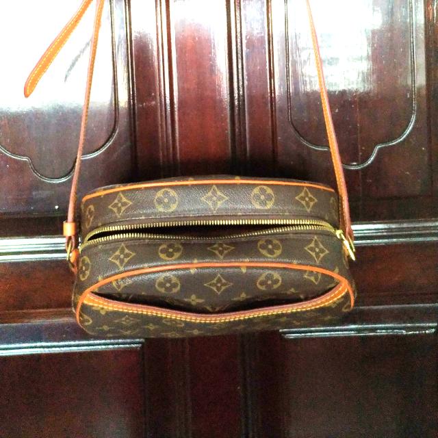Fake LV Neverfull, Luxury, Bags & Wallets on Carousell
