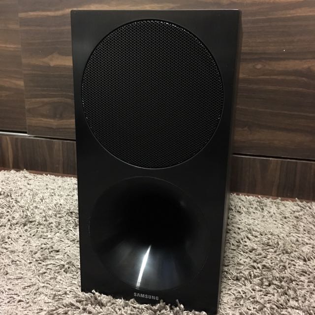 Samsung HWM450 bluetooth Soundbar With Wireless Subwoofer, Audio