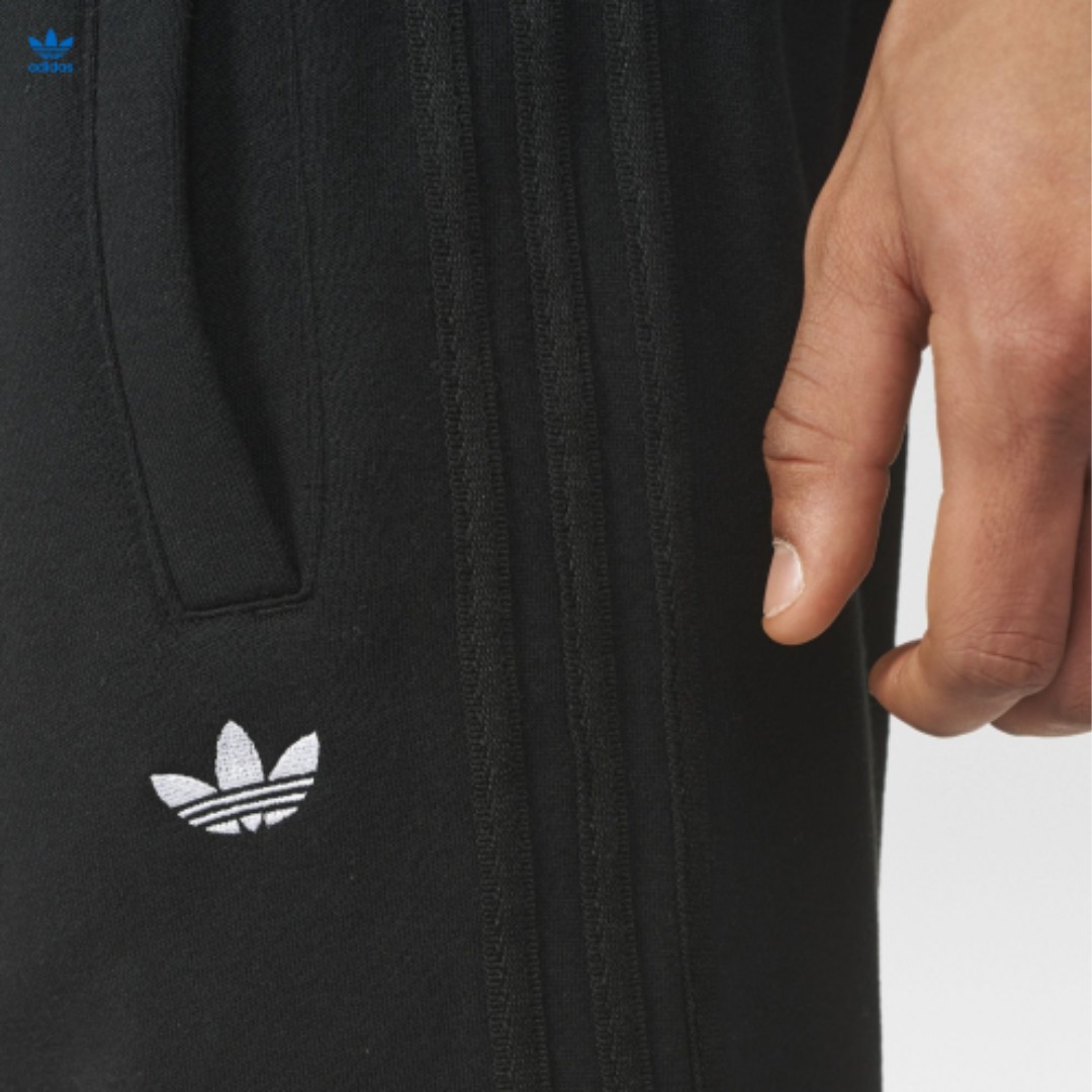 adidas originals classic trefoil sweatpants