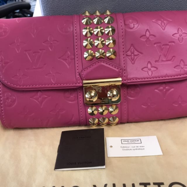 Louis Vuitton Pochette Clutch 389829